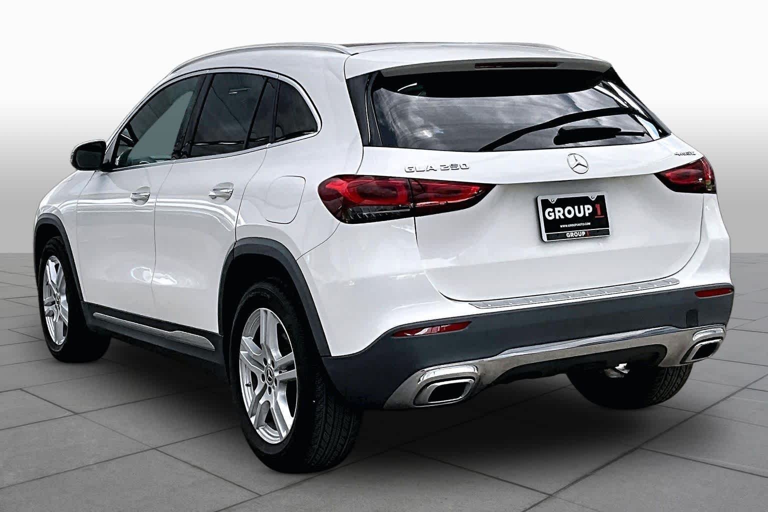Used 2023 Polar White Mercedes-Benz GLA 250 image 12