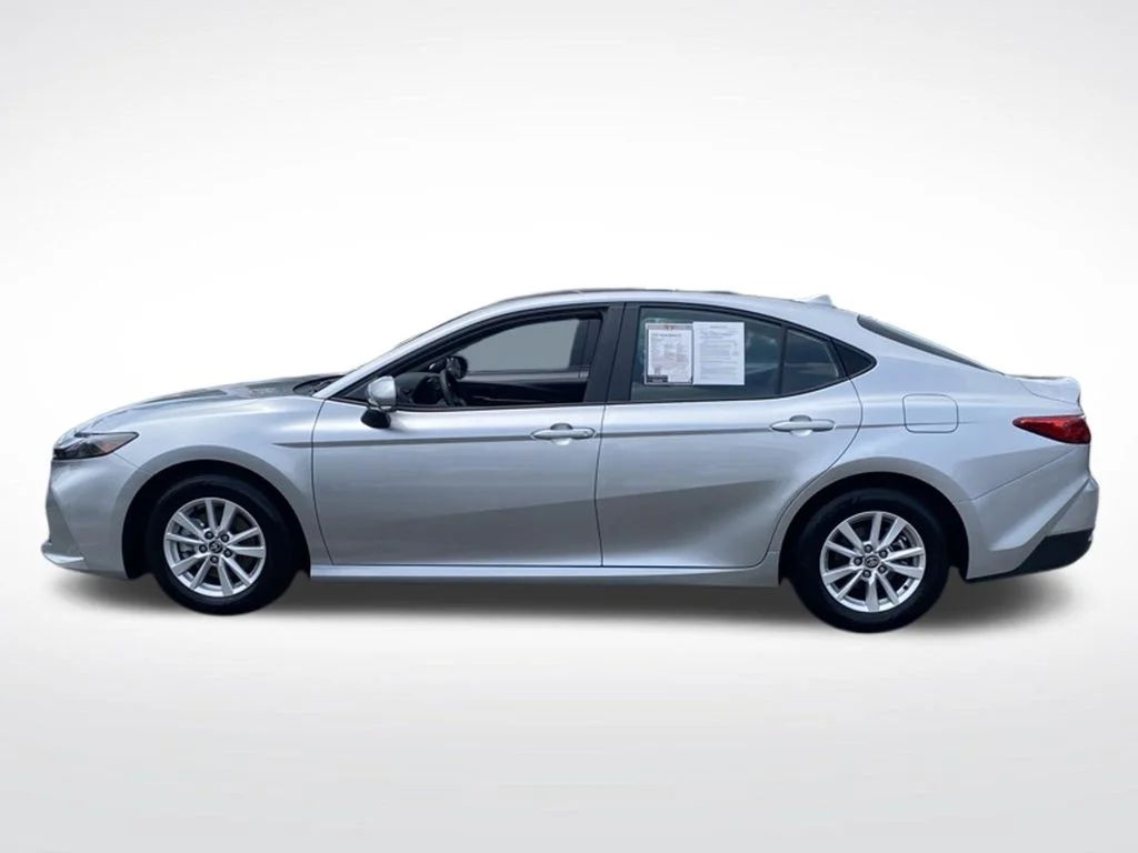 Used 2025 Silver Toyota LE image 4