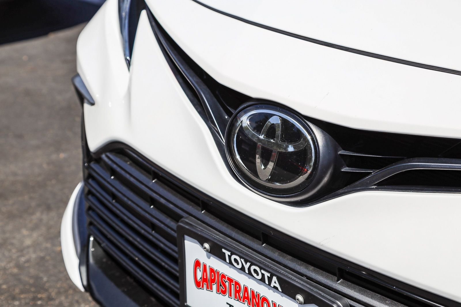 Certified Used 2024 Ice Toyota LE image 11