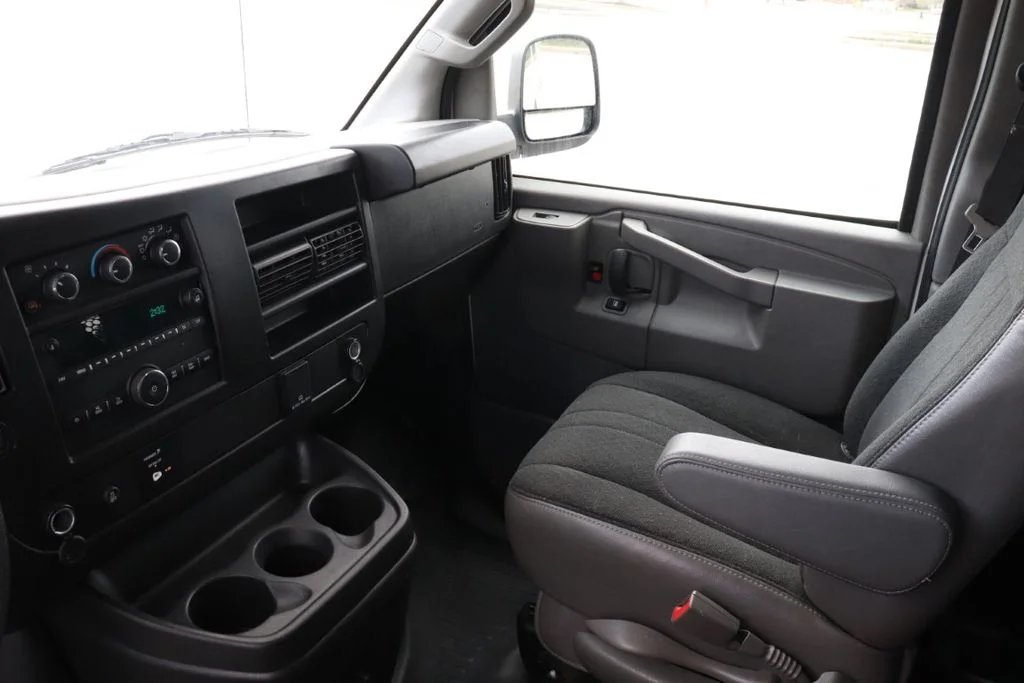 Used 2024 White Chevrolet Work Van image 12