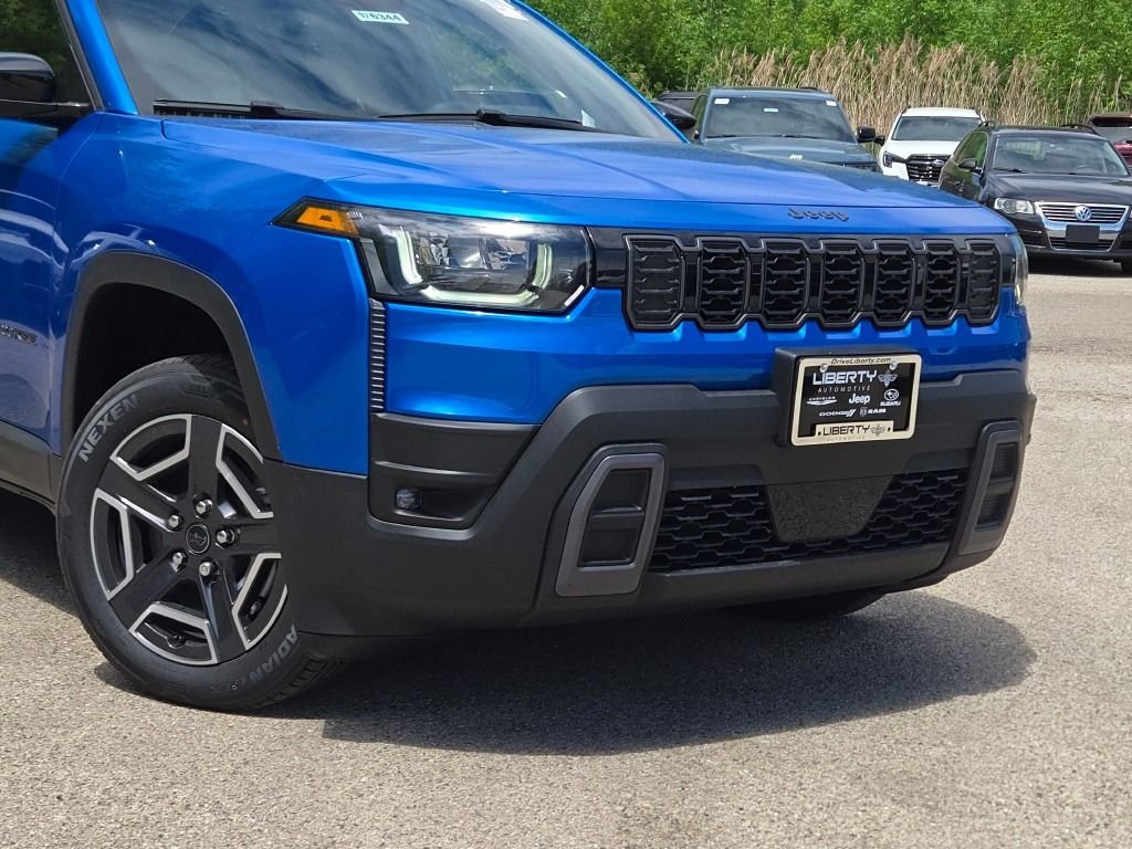 New 2026 Hydro Blue Pearl-Coat Exterior Paint Jeep Laredo image 2