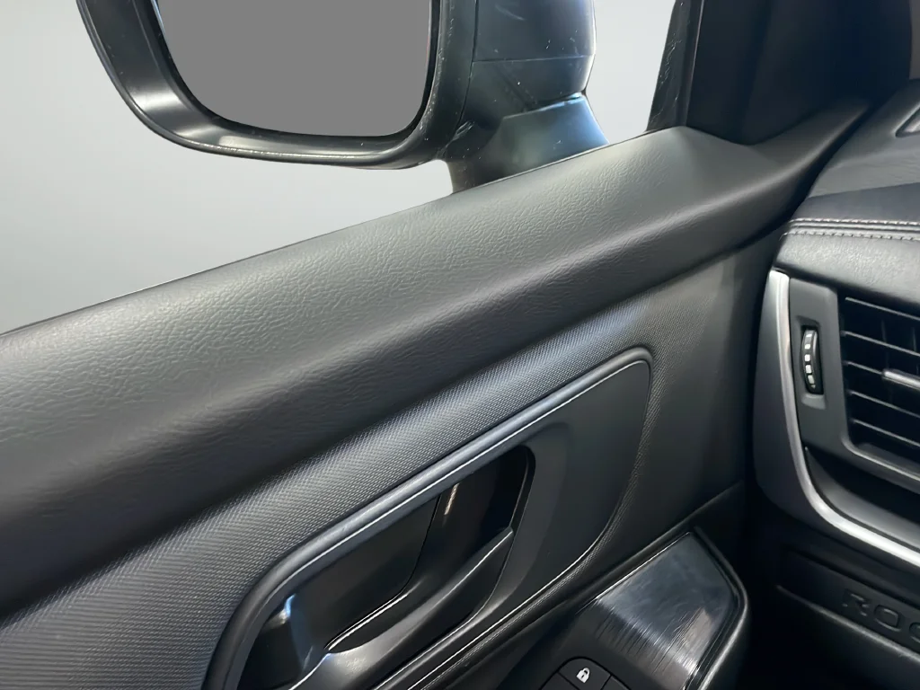 Used 2024 Gray Nissan S image 31