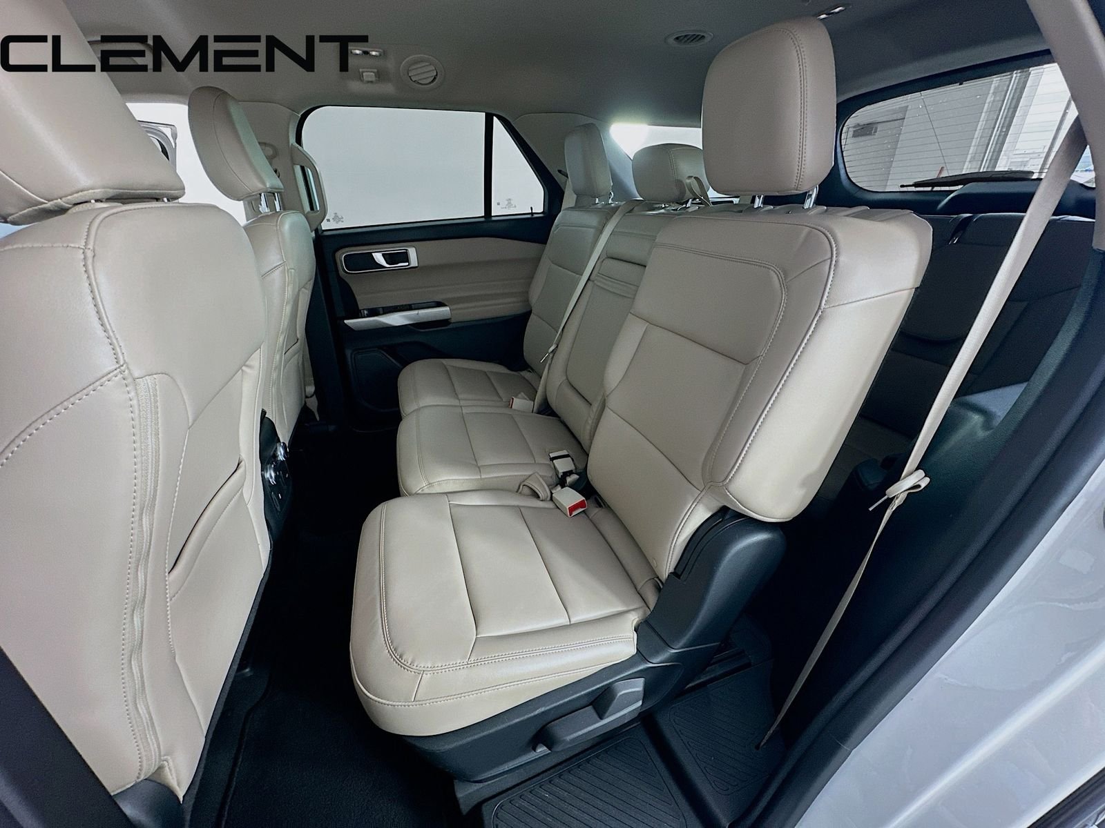 Used 2022 White Ford XLT image 32