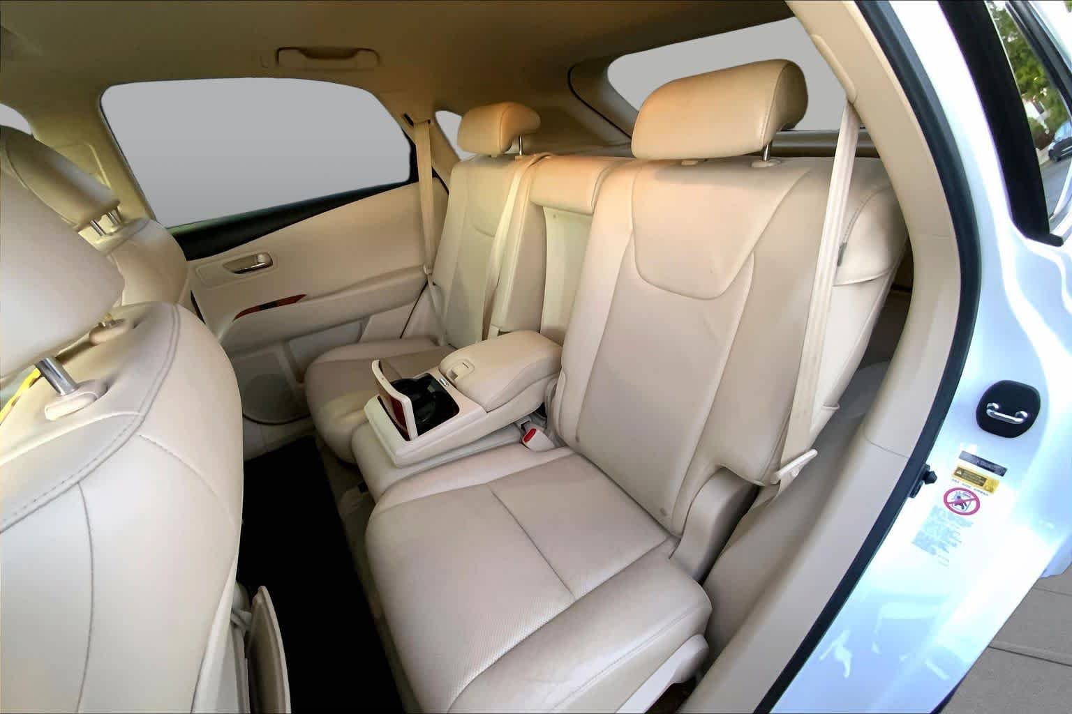 Used 2010 Starfire Pearl Lexus  image 18