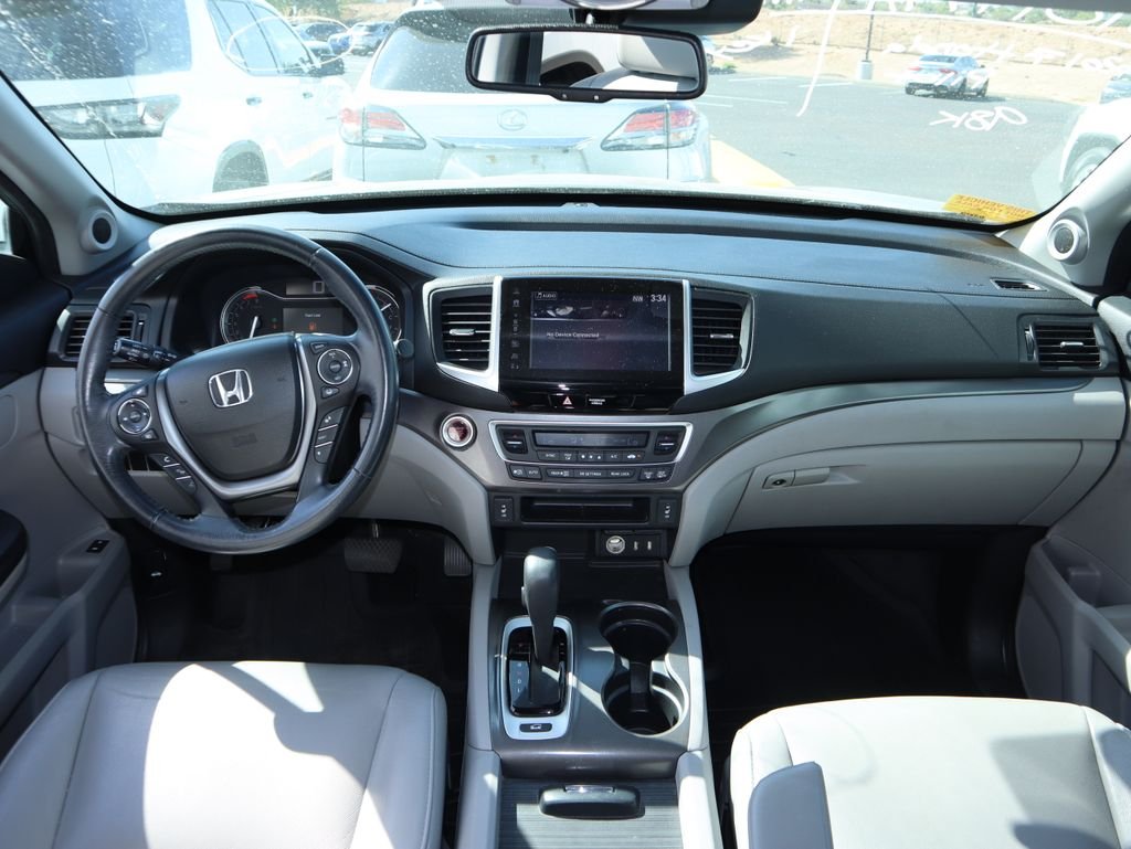 2017 Honda Pilot EX-L - Photo 7