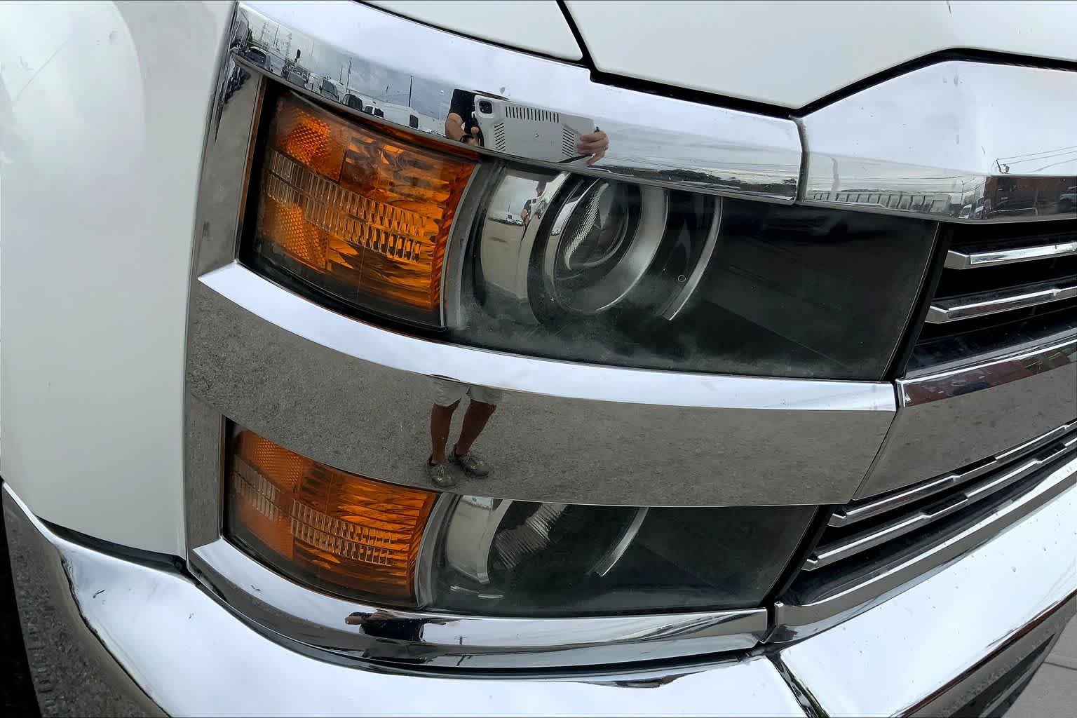 Used 2015 Summit White Chevrolet Work Truck image 27