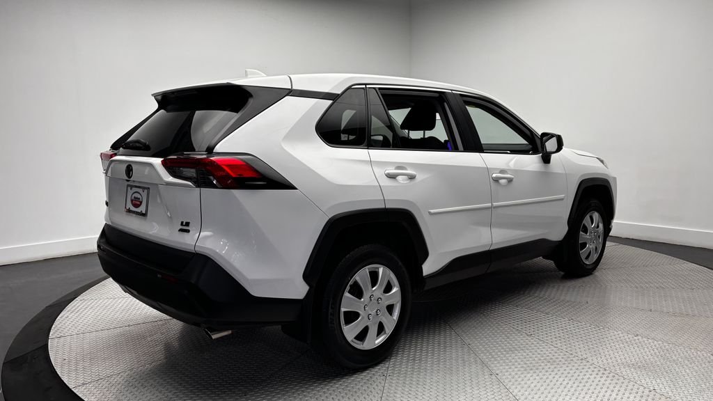 Used 2024 White Toyota LE image 40