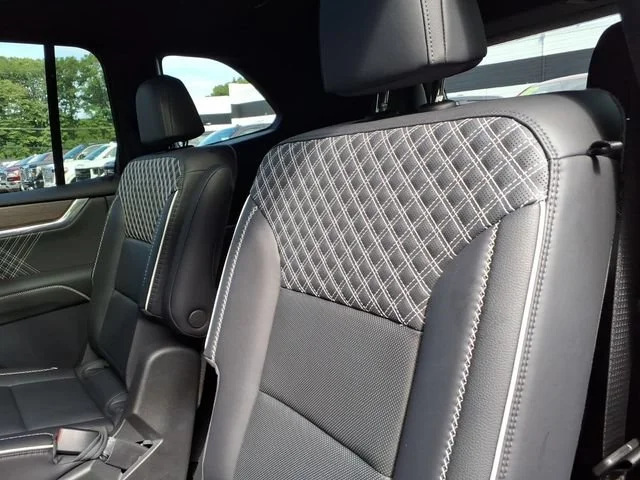 2024 GMC Acadia Denali - Photo 17
