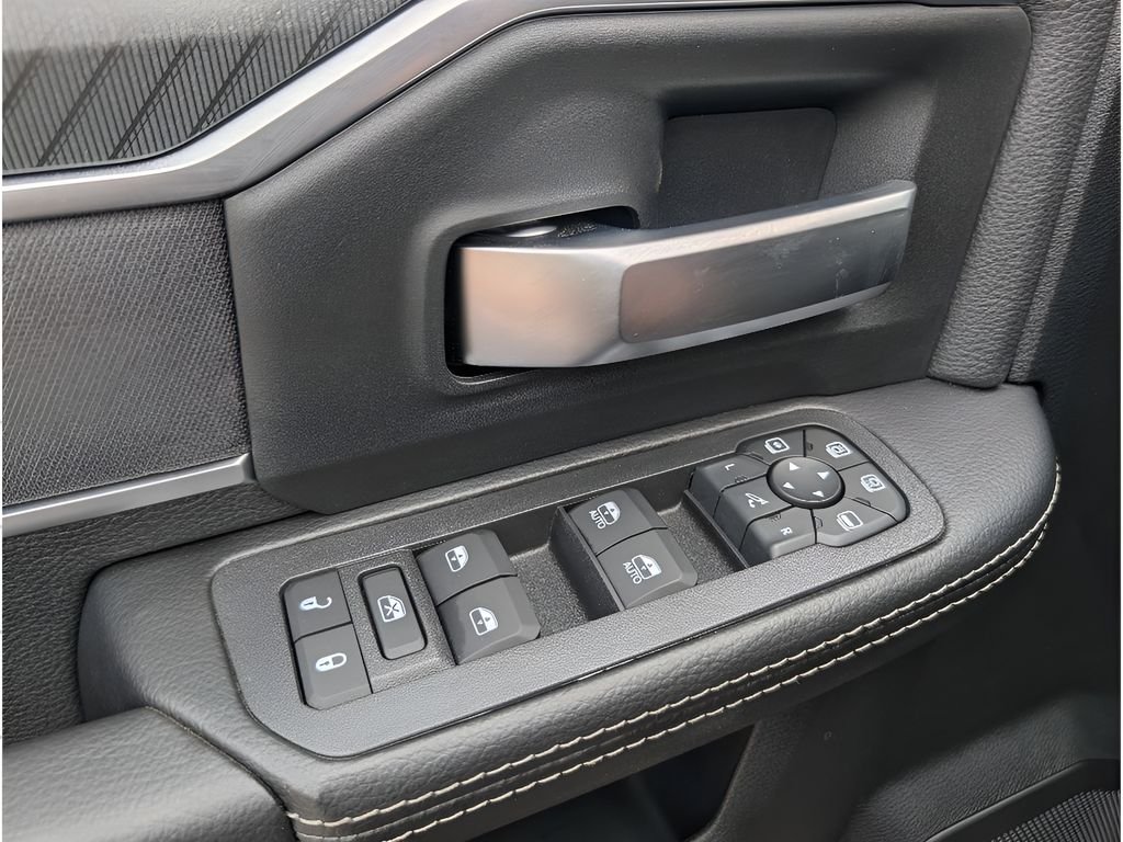 2026 RAM 2500 Big Horn - Photo 14