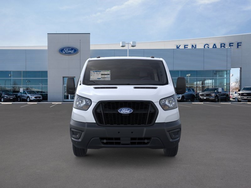 New 2026 Oxford White Ford Base image 7