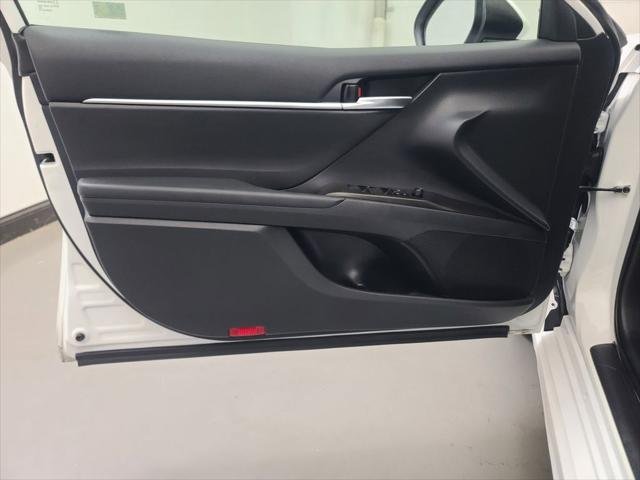 2024 Toyota Camry SE - Photo 22