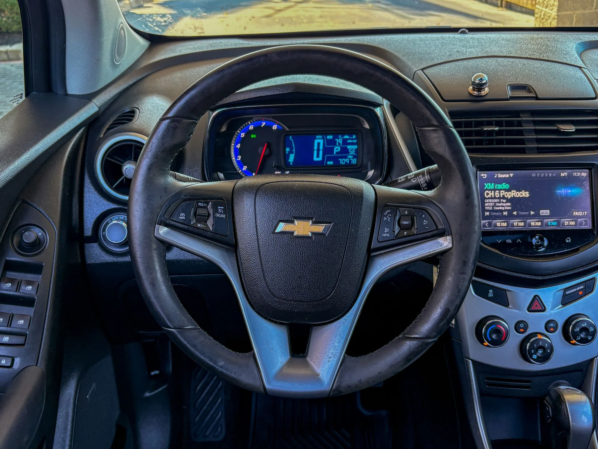 Used 2016 Red Chevrolet LT image 17