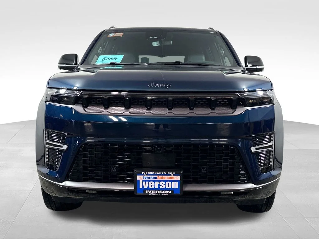 New 2026 Fathom Blue Pearl-Coat Exterior Paint (Late Availability) Jeep Limited Reserve image 2