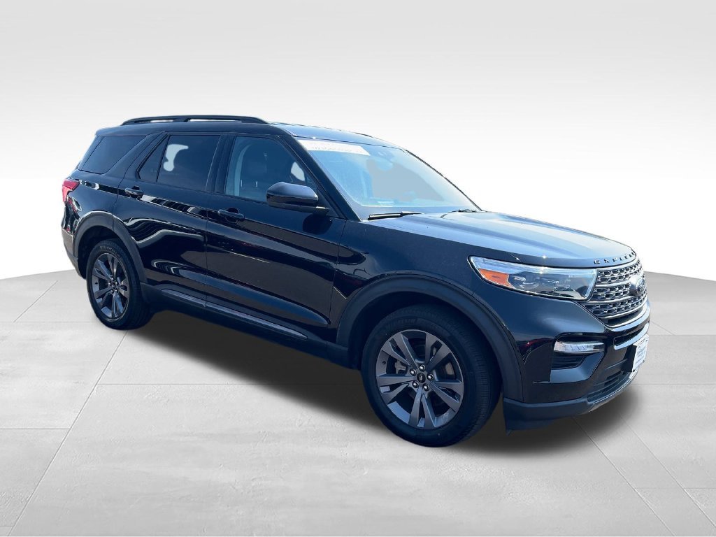 Used 2023 Black Ford XLT image 7