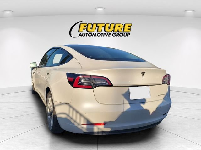 Used 2022  Tesla Long Range image 4