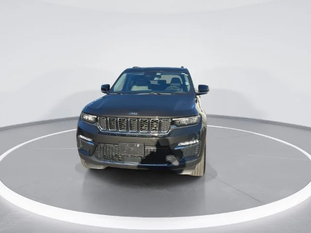 Used 2023 Brown Jeep Limited image 3