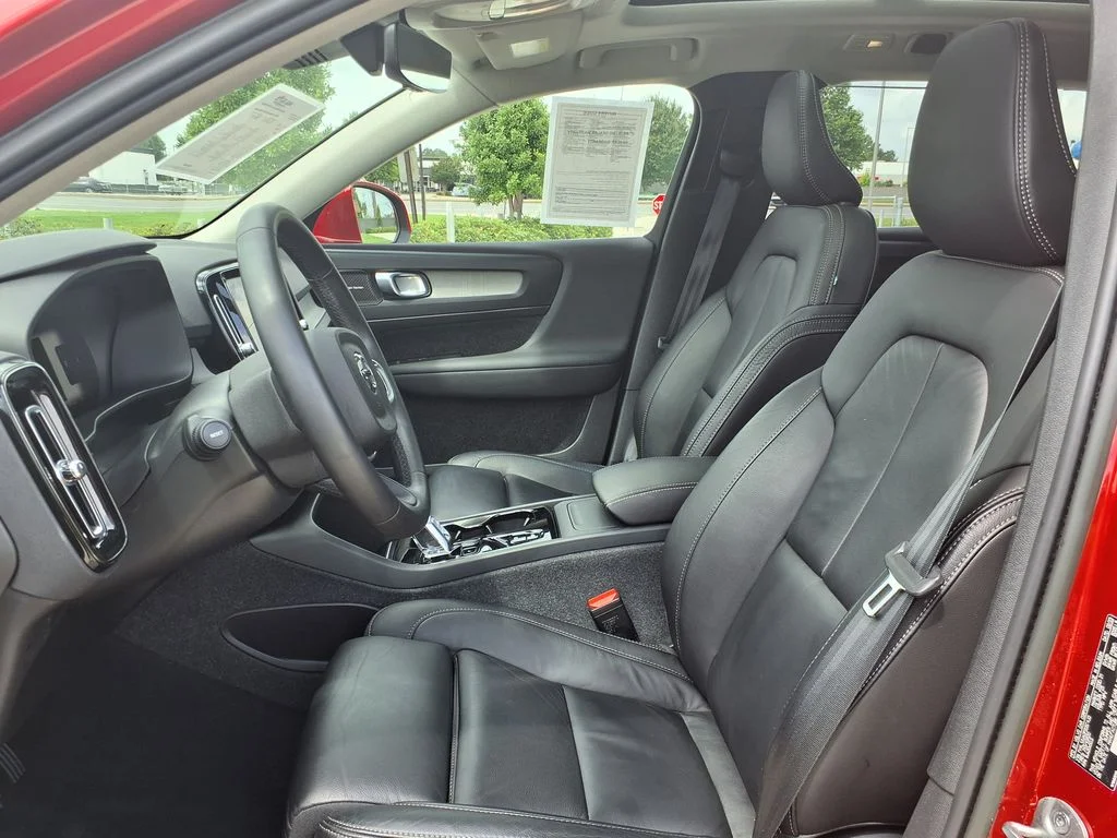Certified Used 2023 Red Volvo Ultimate image 13