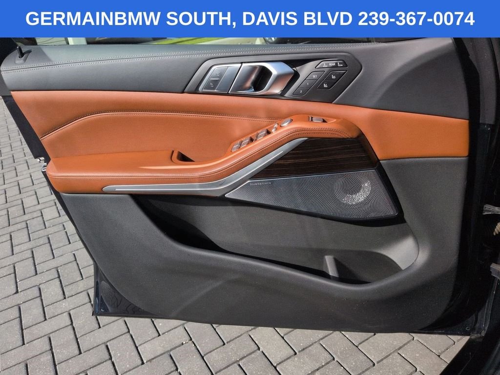 Used 2019 Carbon Black Metallic BMW xDrive50i image 30