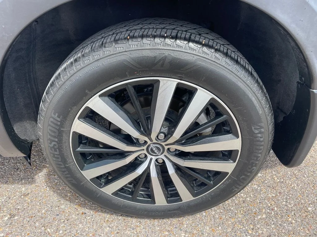 Certified Used 2024 Black Nissan Platinum image 18