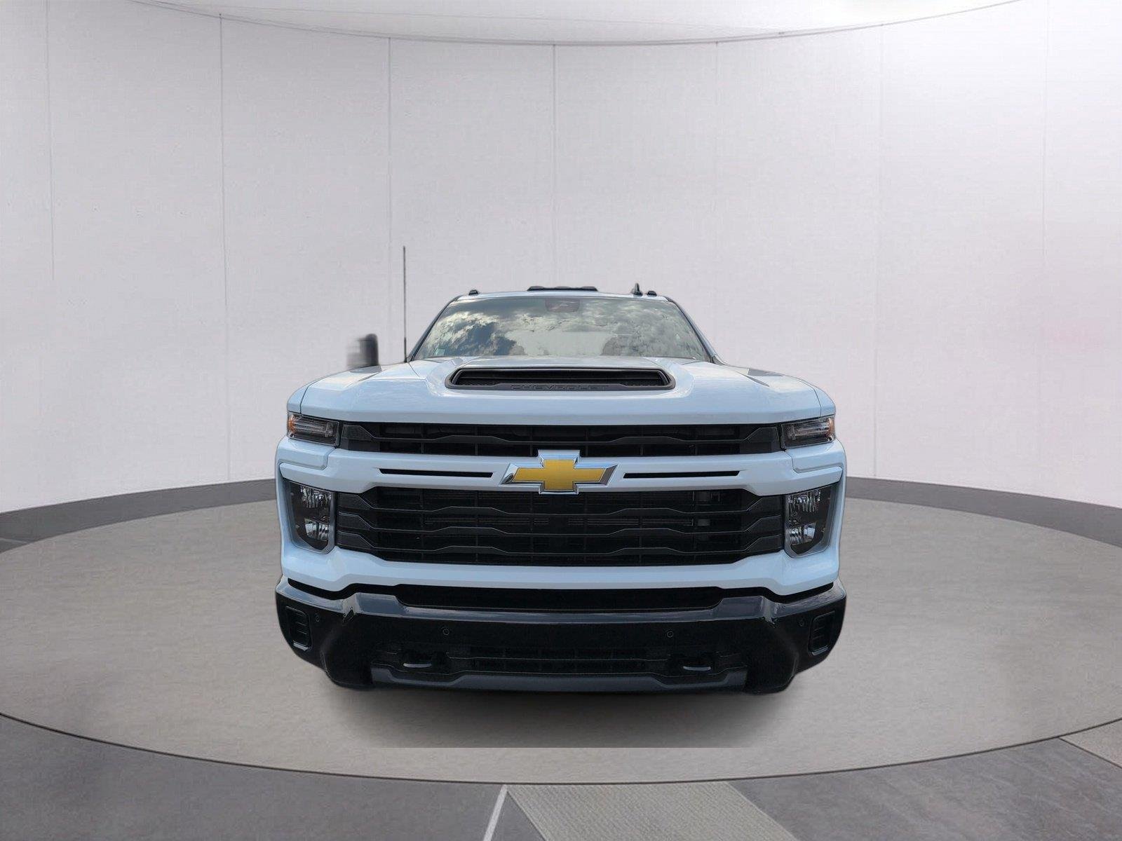 2026 Chevrolet Silverado 2500 HD Custom - Photo 8