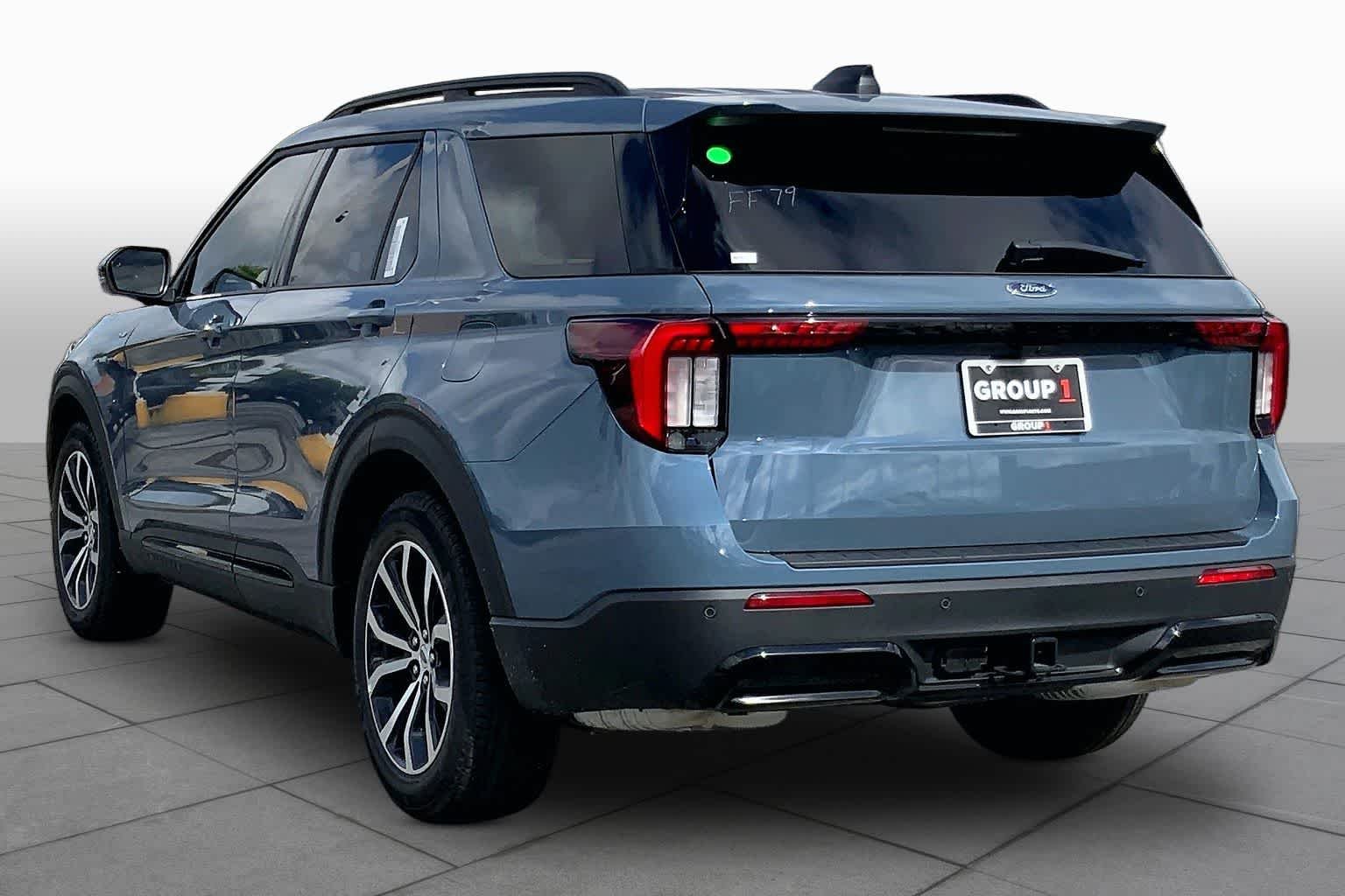 New 2026 Vapor Blue Metallic Ford ST-Line image 9
