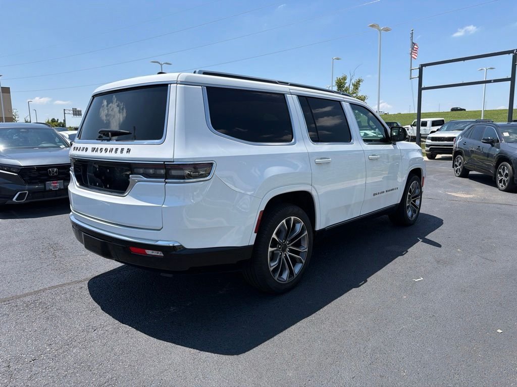 Used 2025 White Jeep Series III image 7