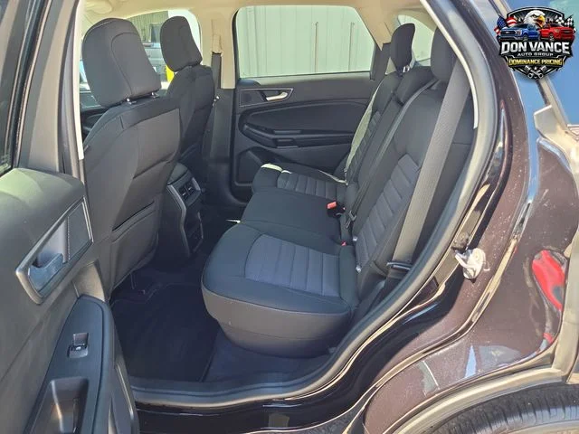 Used 2024 Black Ford SE image 24