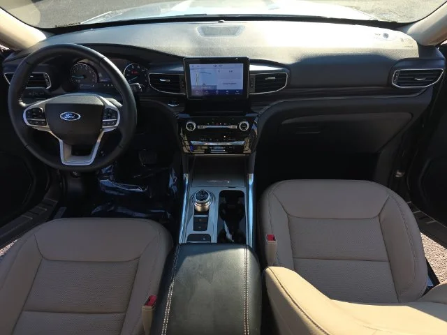 Used 2022 Silver Ford Limited image 10