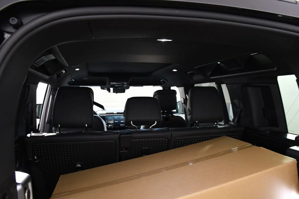 New 2026 Santorini Blk Land Rover S image 25