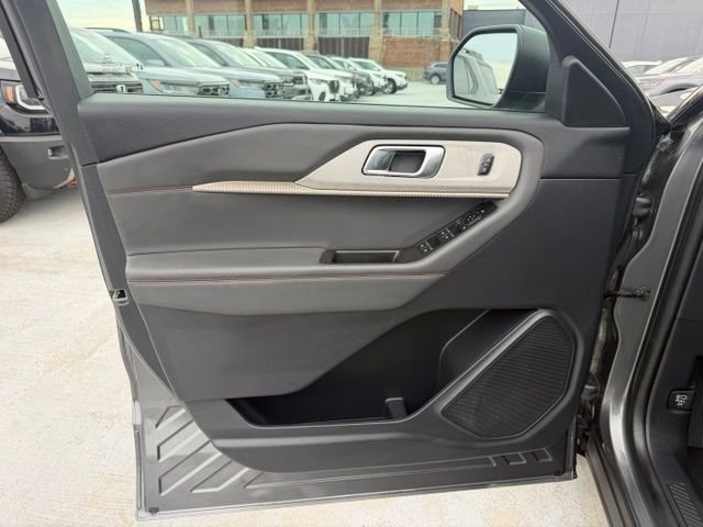 Used 2025 Gray Ford Active image 11