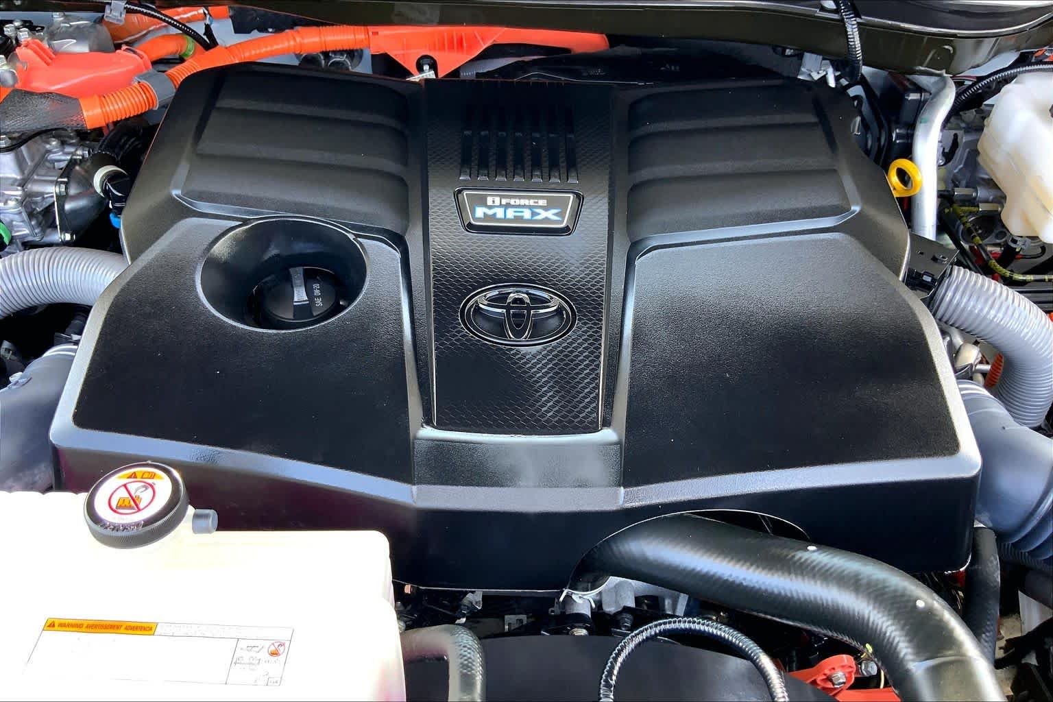Used 2023 Ice Cap Toyota Limited Hybrid image 32