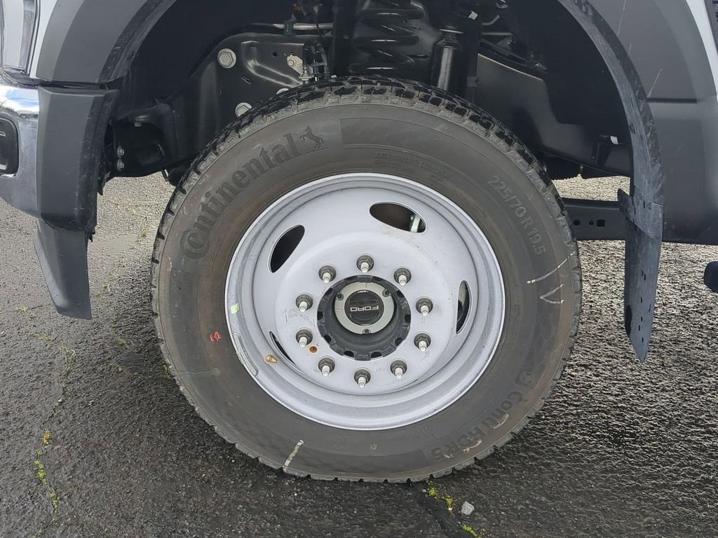 2024 Ford F-550 Super Duty Chassis Cab XL - Photo 61