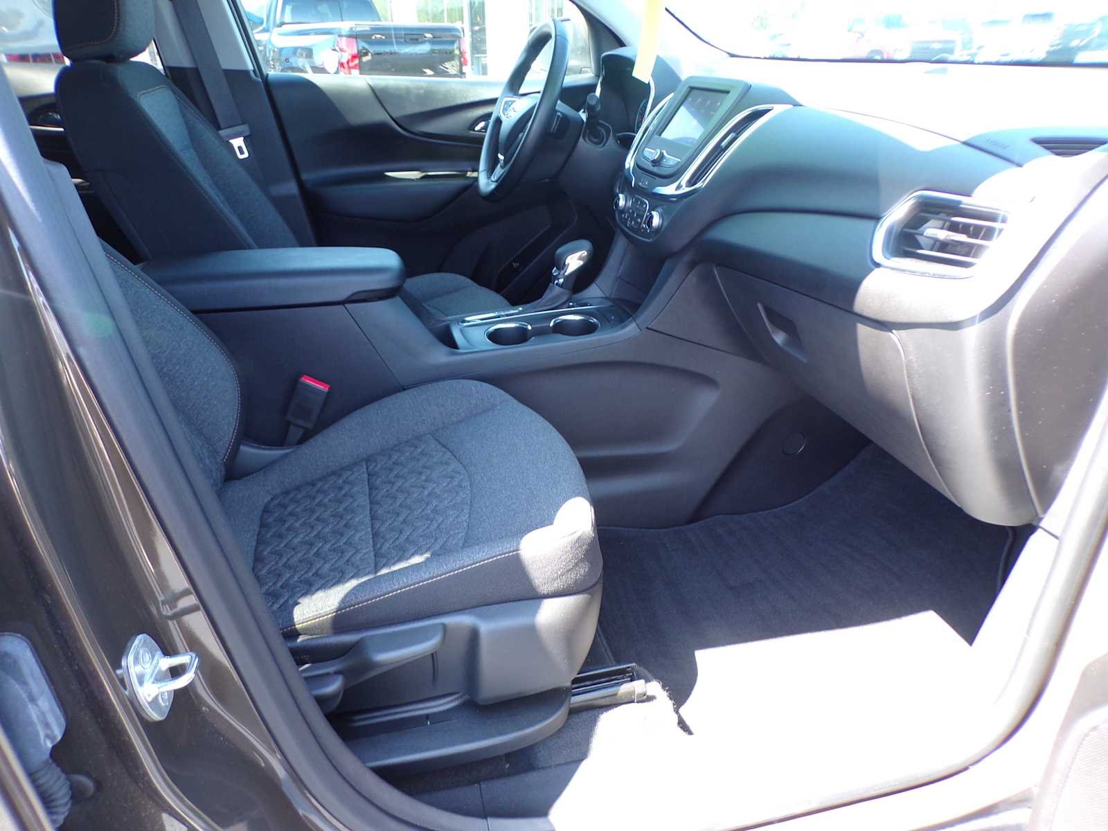 2024 Chevrolet Equinox LT - Photo 18