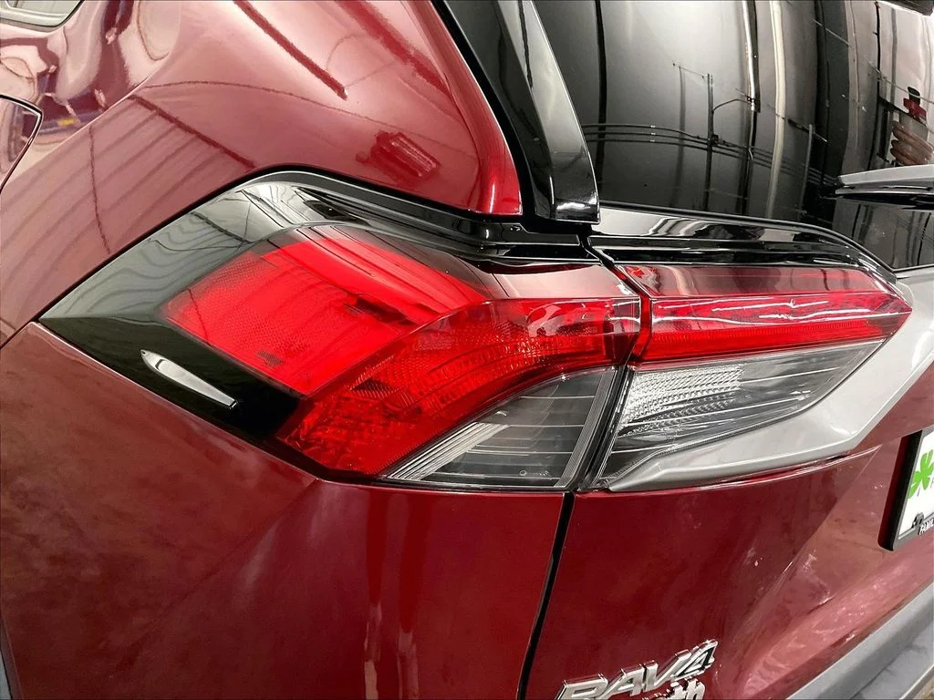Used 2019 Red Toyota Limited image 34