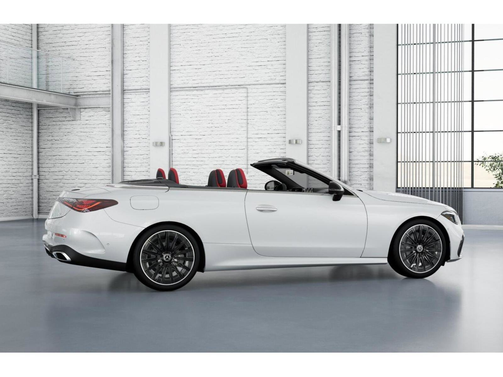 New 2026 MANUFAKTUR Moonlight White Metallic Mercedes-Benz CLE 300 image 18