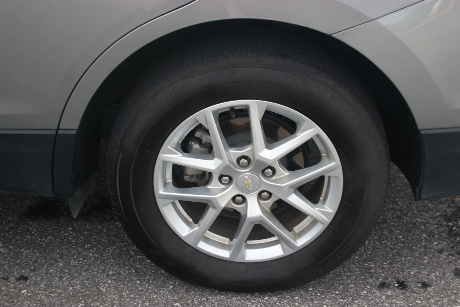 Used 2024 Sterling Gray Metallic Chevrolet LT image 40