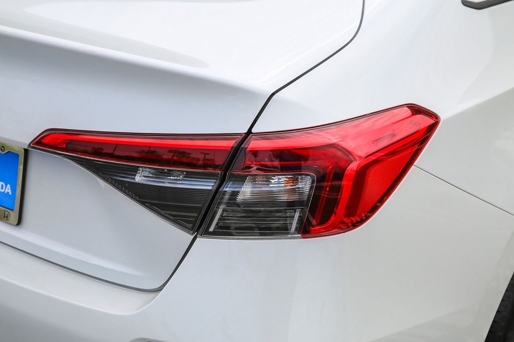 Certified Used 2022 Platinum White Pearl Honda LX image 8