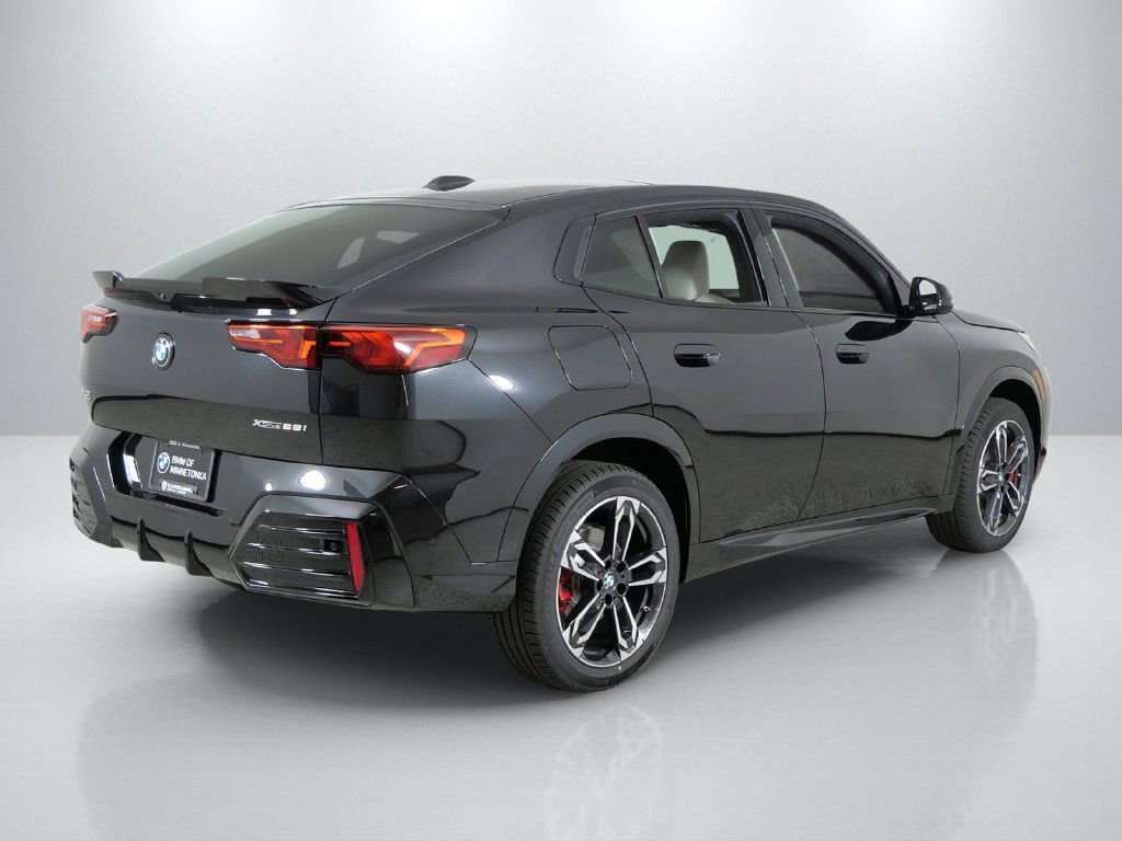 New 2027 Black Sapphire Metallic BMW xDrive28i image 9