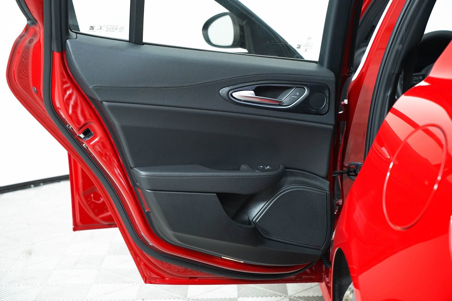 2024 Alfa Romeo Giulia Sprint - Photo 17