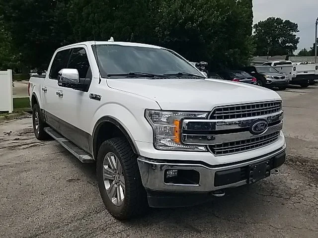 Used 2018 White Ford Lariat image 2