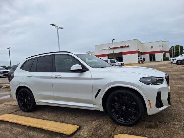 Used 2023 Mineral White Metallic BMW sDrive30i image 3