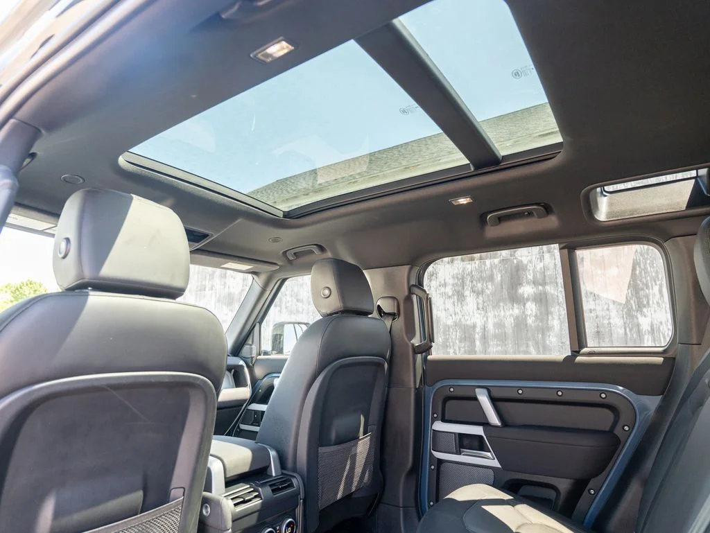 Certified Used 2023 Blue Land Rover X-Dynamic SE image 35