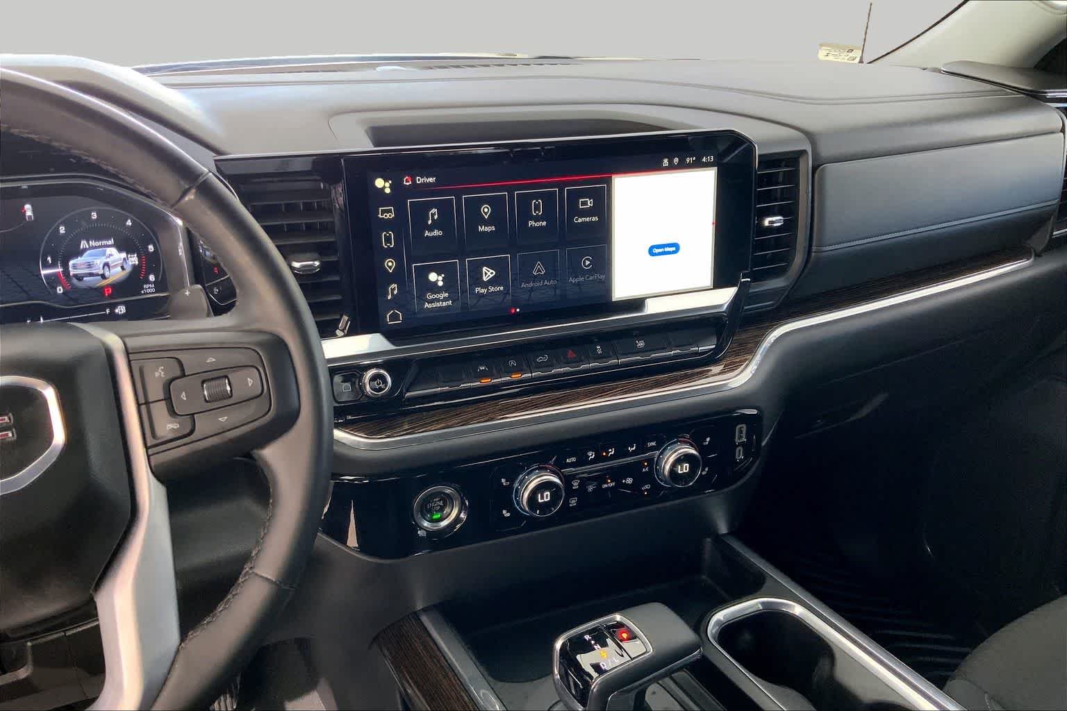 Used 2024 Onyx Black GMC Elevation image 7