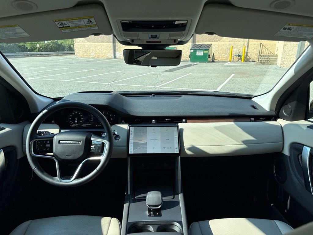 Used 2025 Blue Land Rover S image 21
