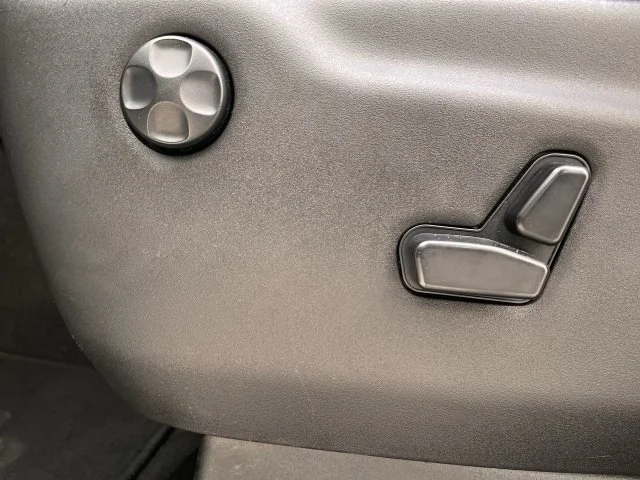 Used 2024 Silver Dodge SXT image 12
