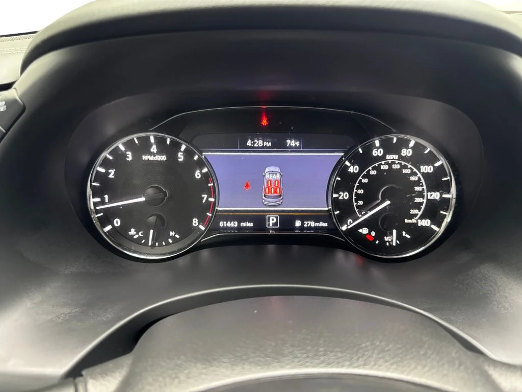 Used 2023 Black INFINITI LUXE image 63