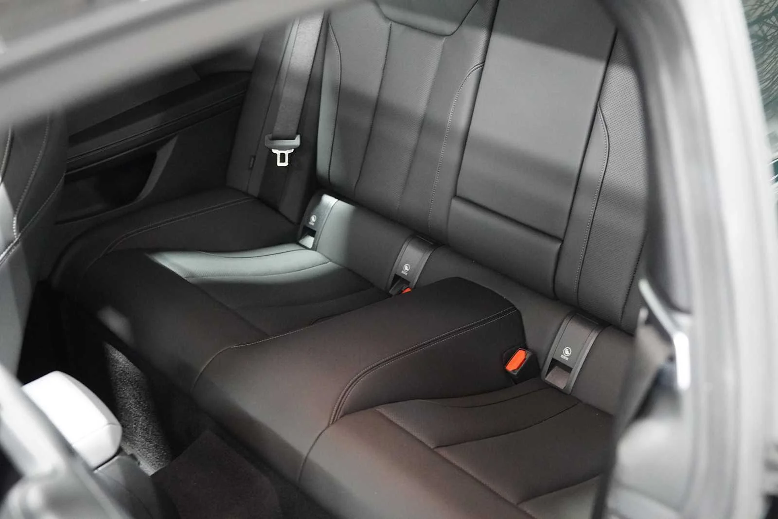 Used 2026 Black Sapphire Metallic BMW 430i image 23