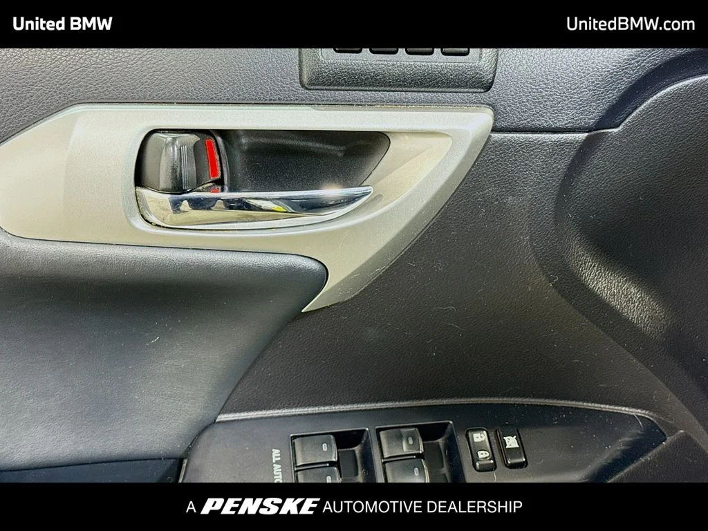Used 2012 Obsidian Lexus 200h Premium image 3