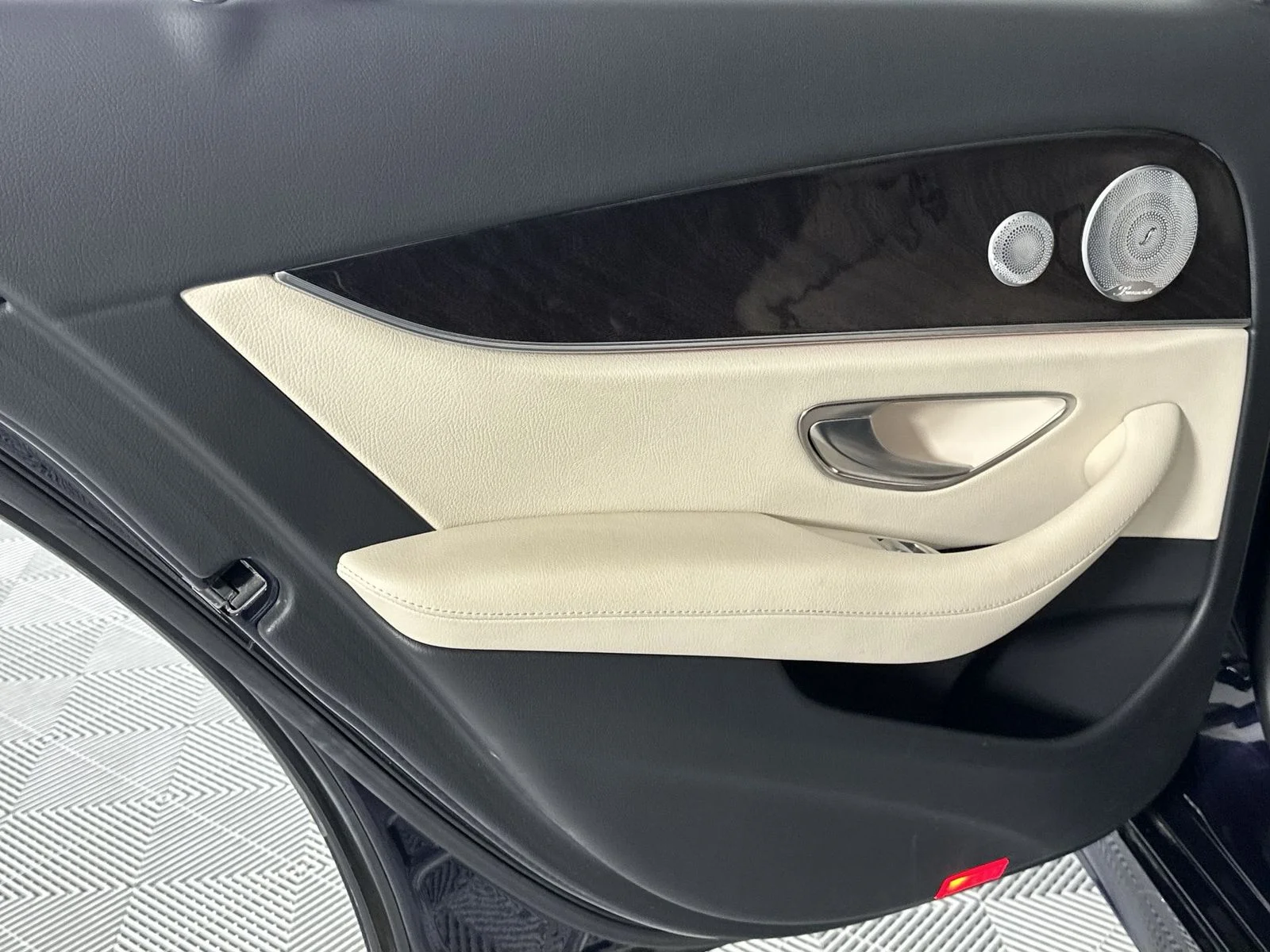 Used 2020 Blue Mercedes-Benz E 350 image 30