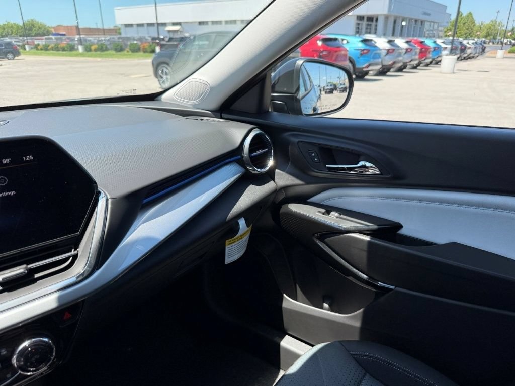 2026 Chevrolet Trax LT - Photo 18